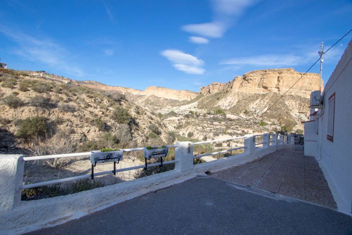 Image No.12-5 Bed Country Property for sale