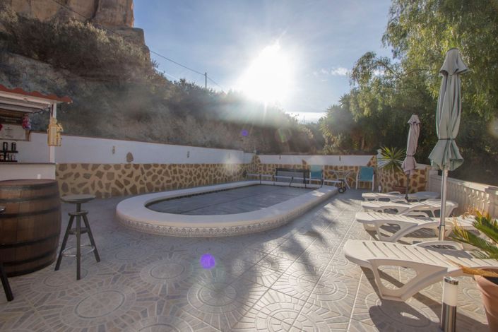 Image No.7-5 Bed Country Property for sale