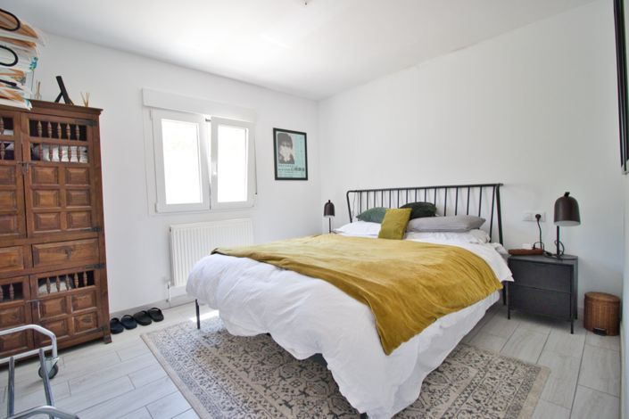 Image No.23-5 Bed Country Property for sale