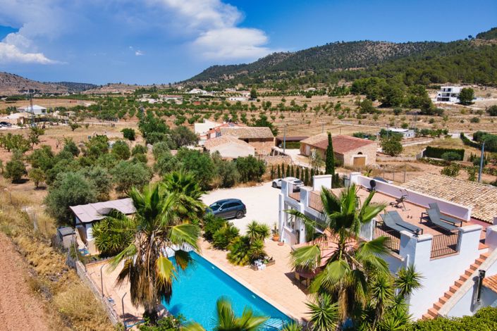 Image No.4-5 Bed Country Property for sale