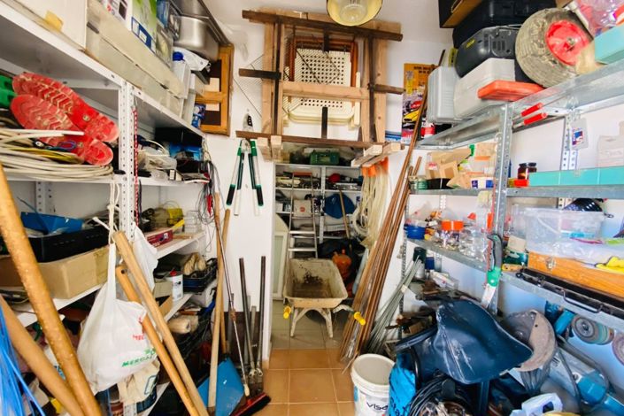 Image No.11-3 Bed Country Property for sale