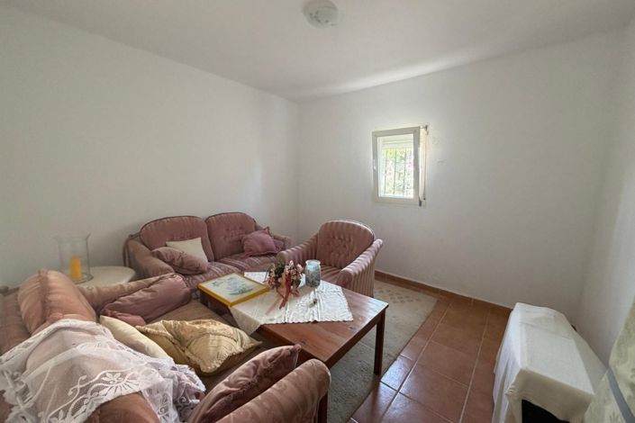 Image No.19-3 Bed Country Property for sale