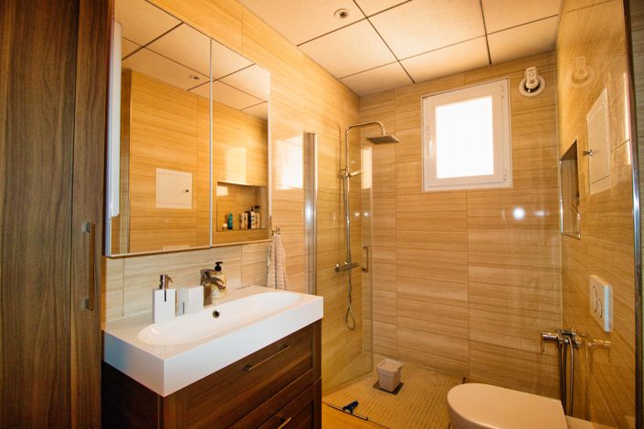 Image No.16-3 Bed Country Property for sale