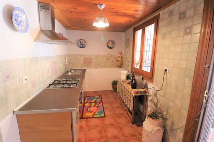 Image No.24-3 Bed Country Property for sale