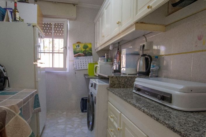 Image No.7-5 Bed Townhouse for sale