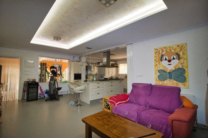 Image No.20-5 Bed Country Property for sale