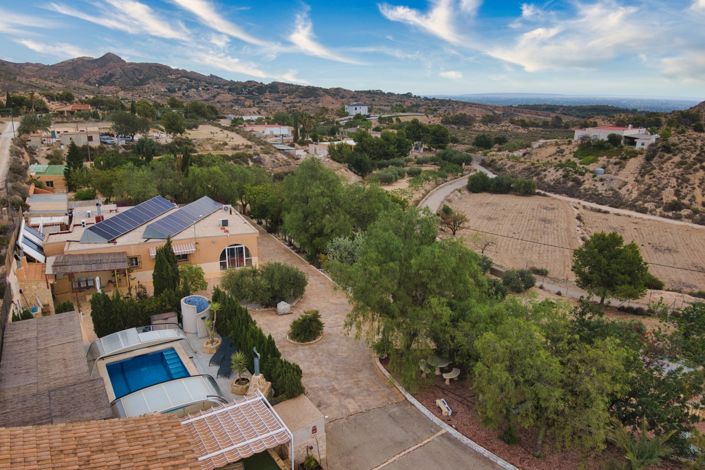 Image No.3-5 Bed Country Property for sale