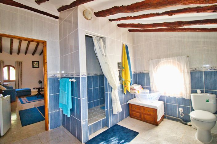 Image No.42-5 Bed Country Property for sale