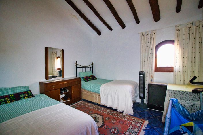 Image No.45-5 Bed Country Property for sale