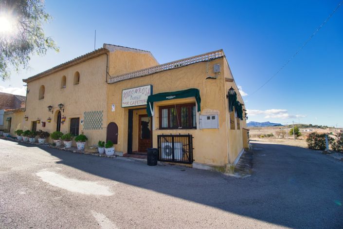 Image No.6-5 Bed Country Property for sale