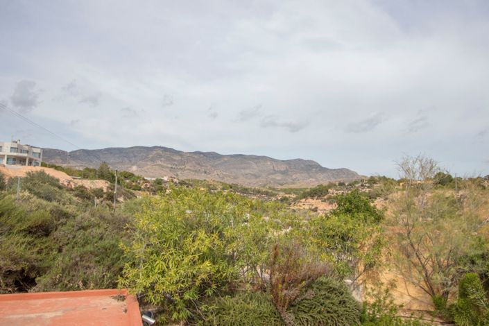 Image No.30-3 Bed Country Property for sale