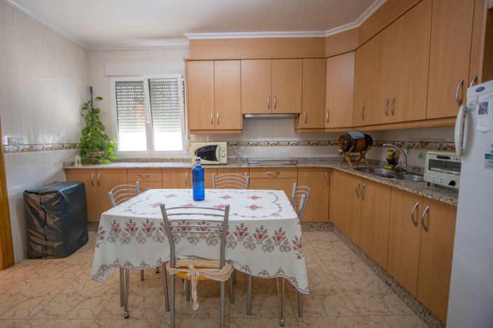 Image No.22-3 Bed Country Property for sale