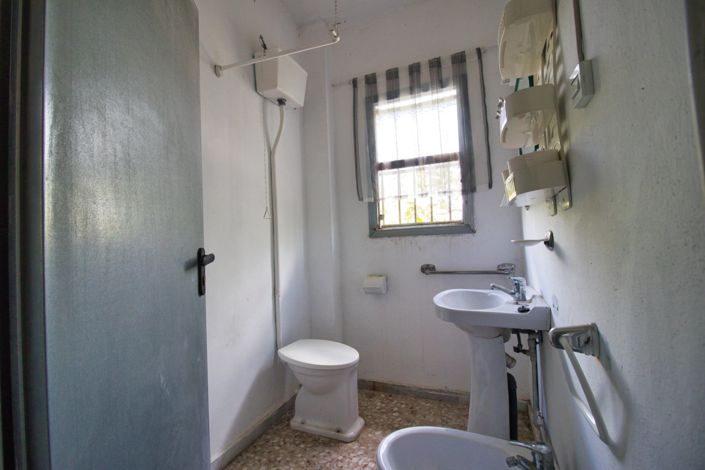 Image No.14-3 Bed Country Property for sale