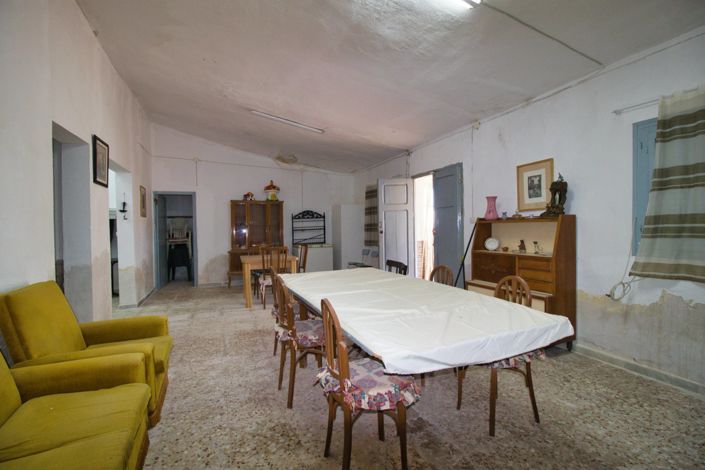 Image No.8-3 Bed Country Property for sale