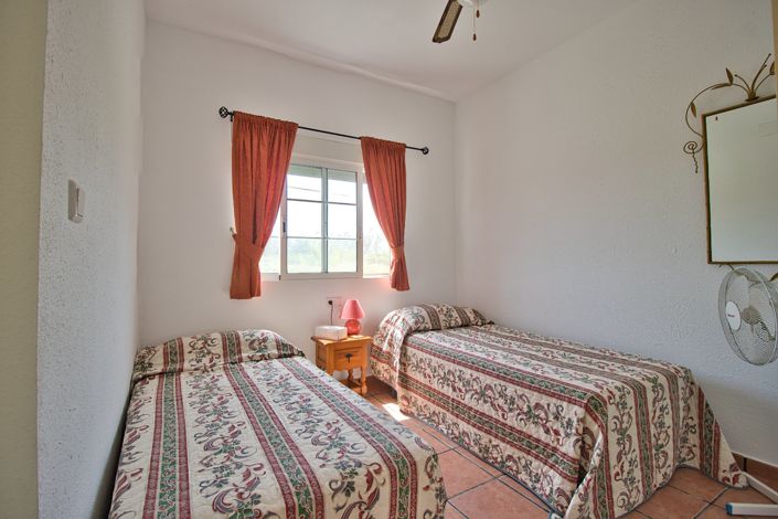 Image No.26-5 Bed Country Property for sale