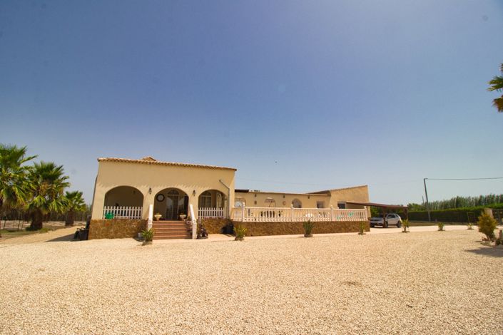 Image No.6-5 Bed Country Property for sale