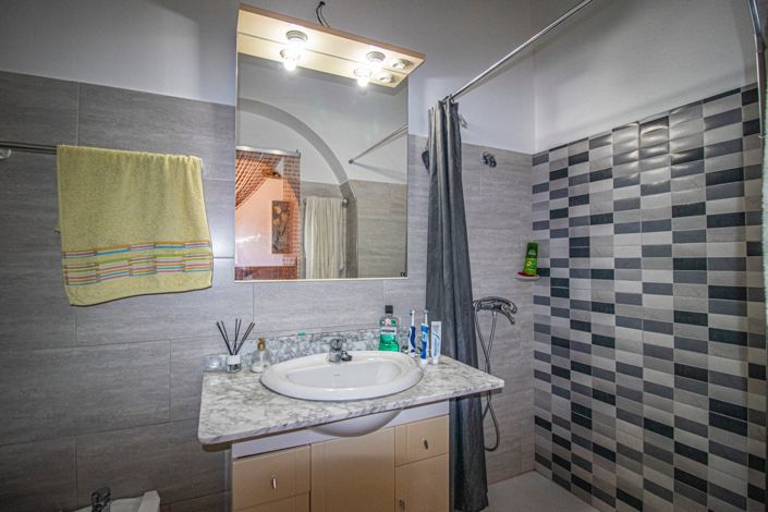 Image No.13-6 Bed Country Property for sale