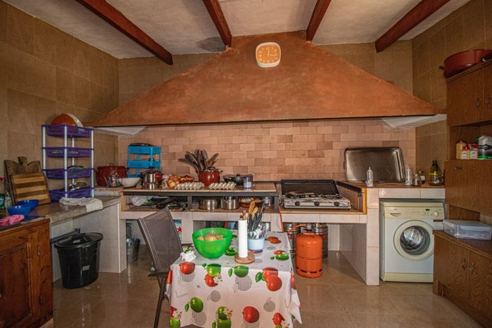 Image No.26-6 Bed Country Property for sale