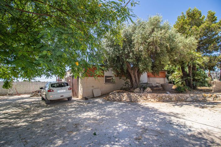 Image No.30-6 Bed Country Property for sale