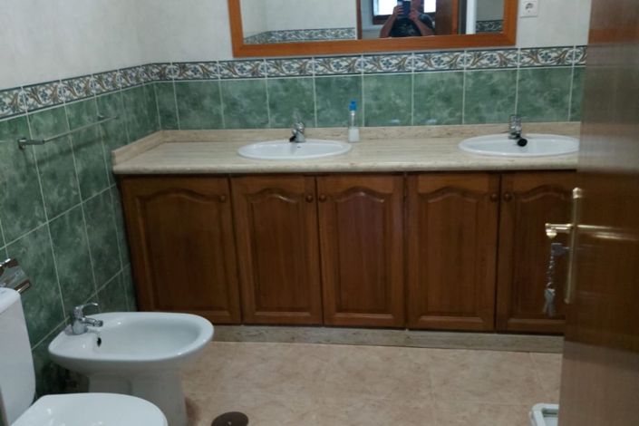 Image No.40-6 Bed Country Property for sale