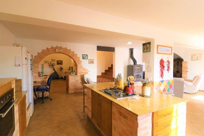 Image No.17-4 Bed Country Property for sale