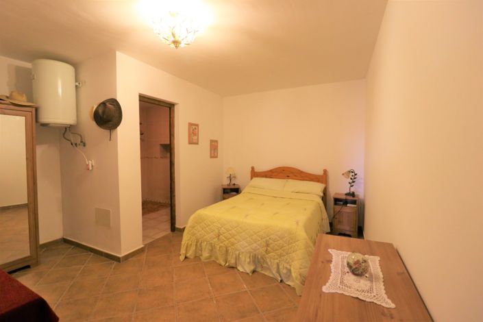 Image No.24-4 Bed Country Property for sale