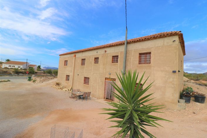 Image No.3-4 Bed Country Property for sale