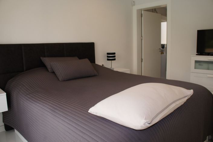 Image No.28-3 Bed Country Property for sale