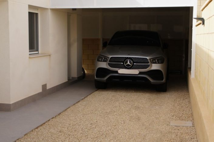 Image No.42-3 Bed Country Property for sale