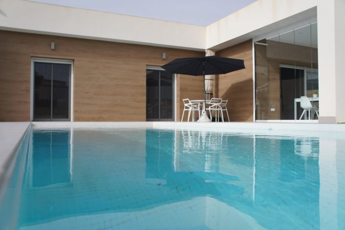 Image No.43-3 Bed Country Property for sale