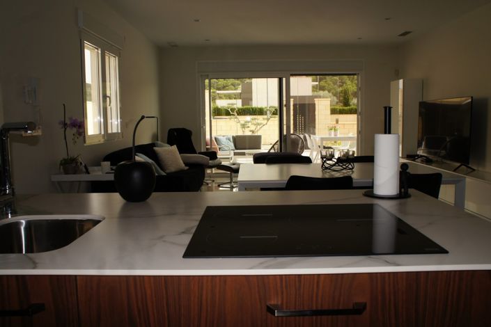 Image No.8-3 Bed Country Property for sale