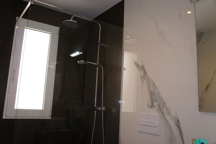 Image No.30-3 Bed Country Property for sale