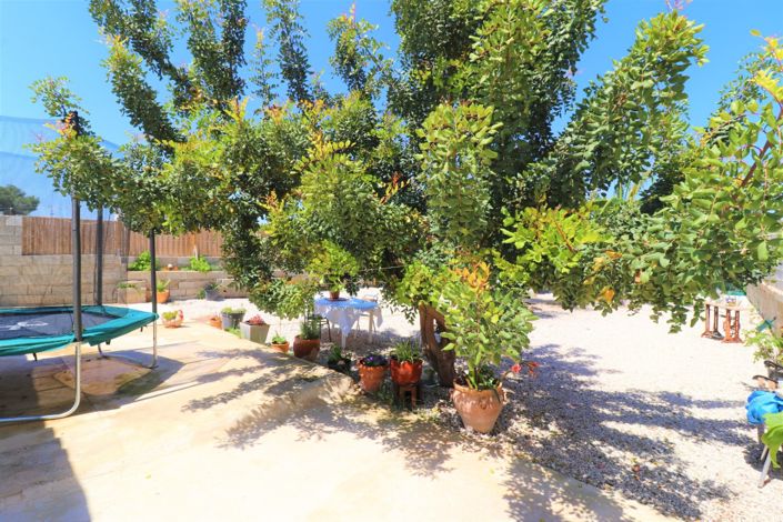 Image No.7-3 Bed Country Property for sale