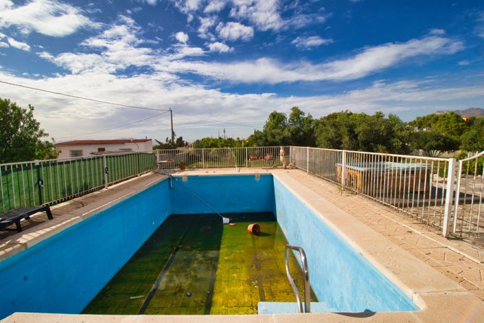 Image No.27-3 Bed Country Property for sale