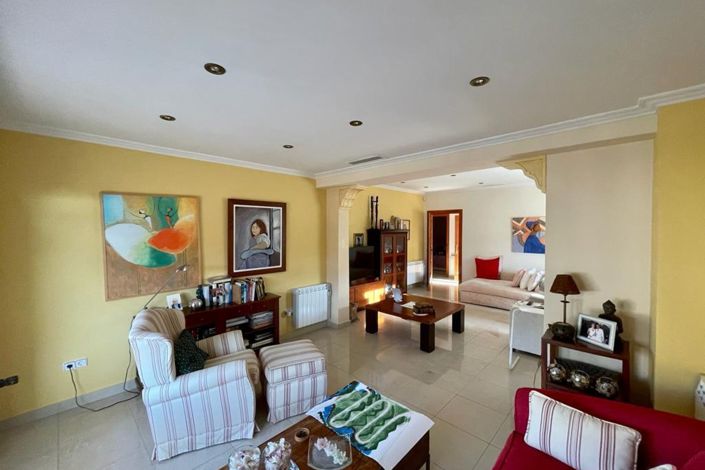 Image No.24-4 Bed Country Property for sale