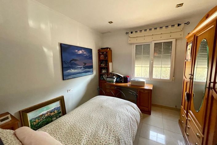 Image No.36-4 Bed Country Property for sale