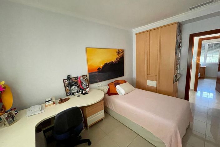 Image No.38-4 Bed Country Property for sale