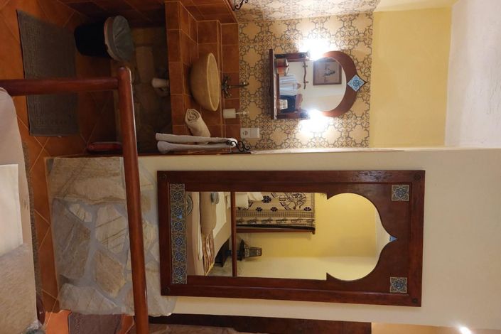 Image No.50-6 Bed Country Property for sale