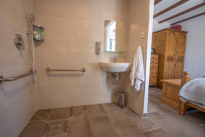 Image No.43-7 Bed Country Property for sale