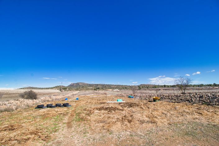 Image No.34-2 Bed House for sale