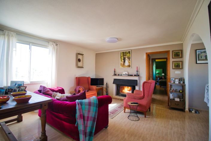 Image No.9-2 Bed House for sale