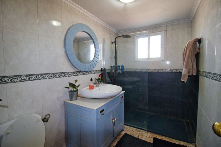 Image No.10-2 Bed Country Property for sale