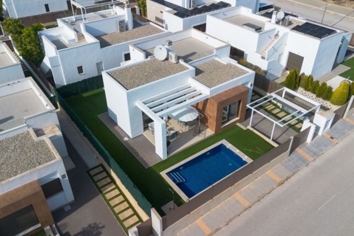 Image No.16-3 Bed Property for sale