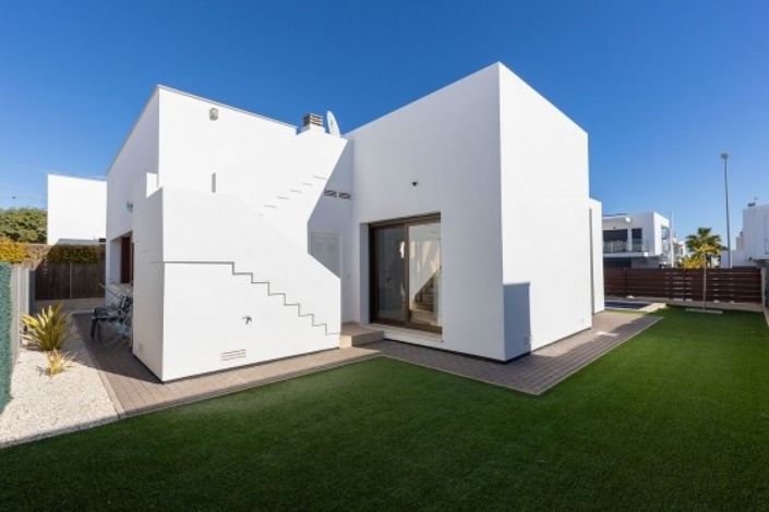 Image No.2-3 Bed Property for sale