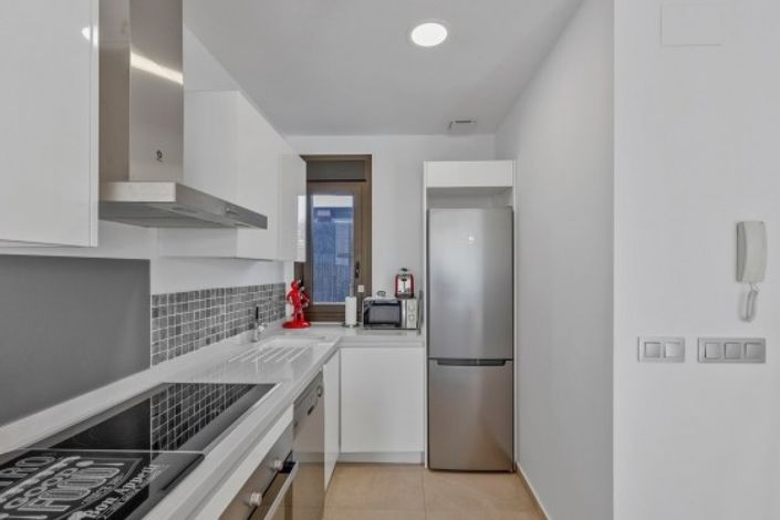 Image No.20-3 Bed Property for sale