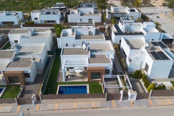 Image No.22-3 Bed Property for sale