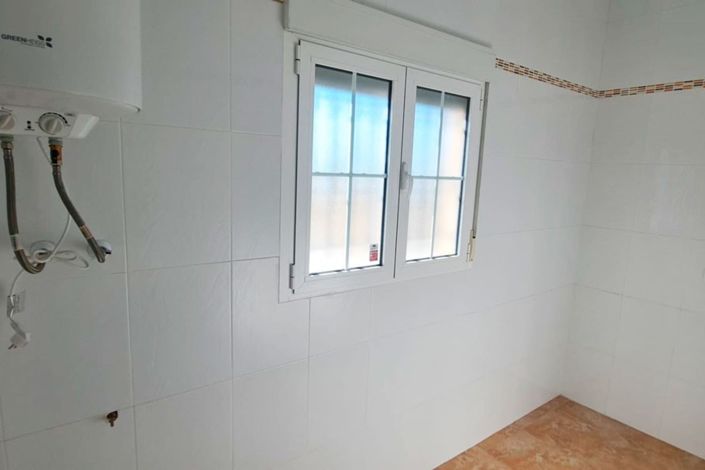 Image No.20-5 Bed Country Property for sale