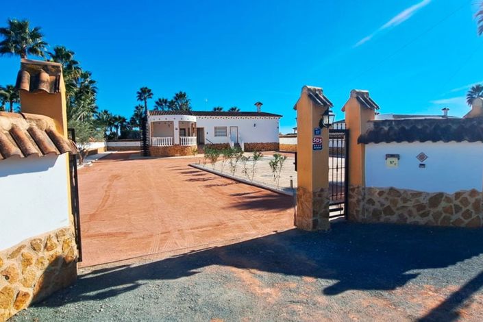 Image No.3-5 Bed Country Property for sale