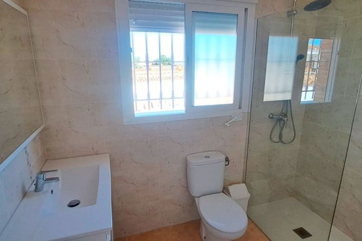 Image No.11-3 Bed Country Property for sale