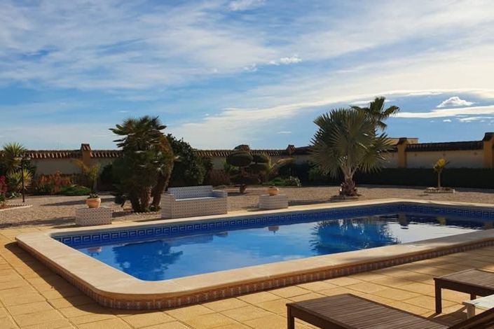 Image No.23-4 Bed Country Property for sale